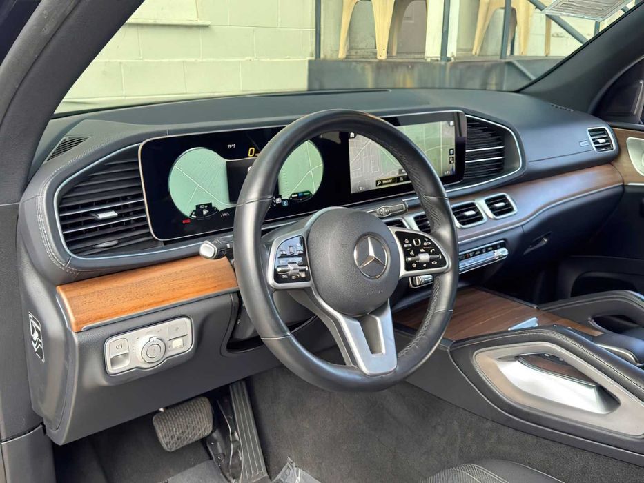 Mercedes-Benz GLS 450      2021