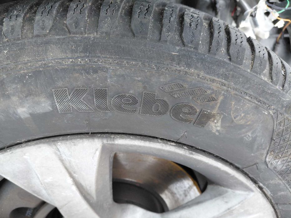 Hyundai i 40 hyundai i30 kia alufelgi z oponami zimowymi