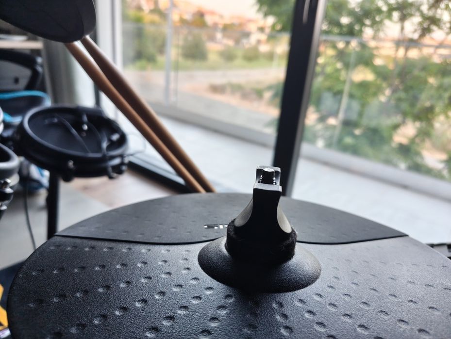 Bateria Eletrónica Alesis Nitro Mesh Kit – Como Nova (Uso Mínimo) (Mande mensagem no WhatsApp)