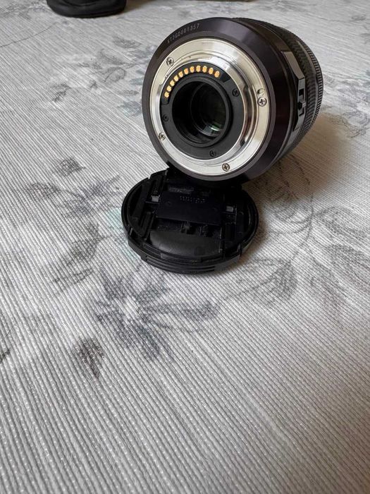 Продам об'єктив Panasonic Lumix G f 2,8 / 12-35 mm Power O.I.S.