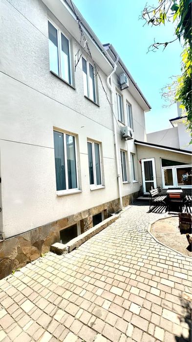 Cдам посучточно уютный дом 4 спальни бассейн сауна 13 фонтана рыба)