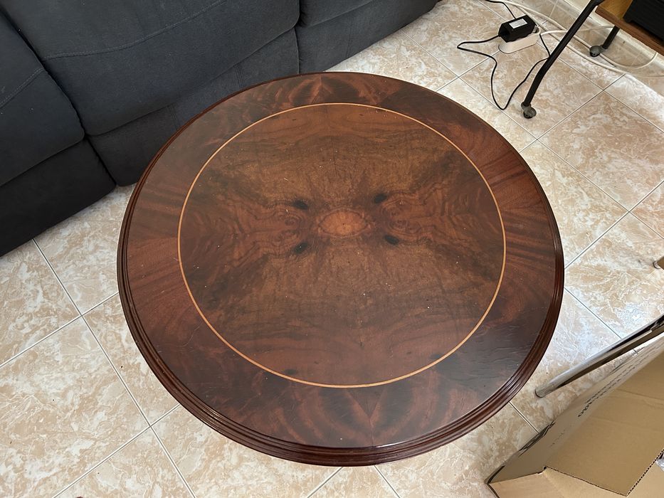 Mesa de Centro em Madeira
