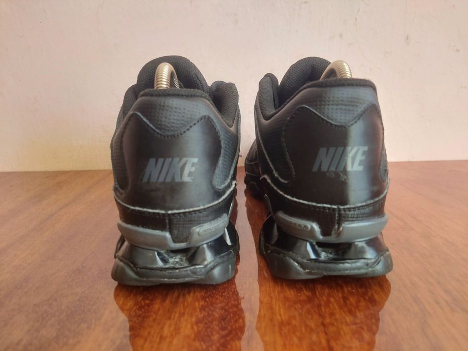 Кросівки фірми Nike Reax 8 оригінал 



Розмір по бірці:
Us 10   UK  л