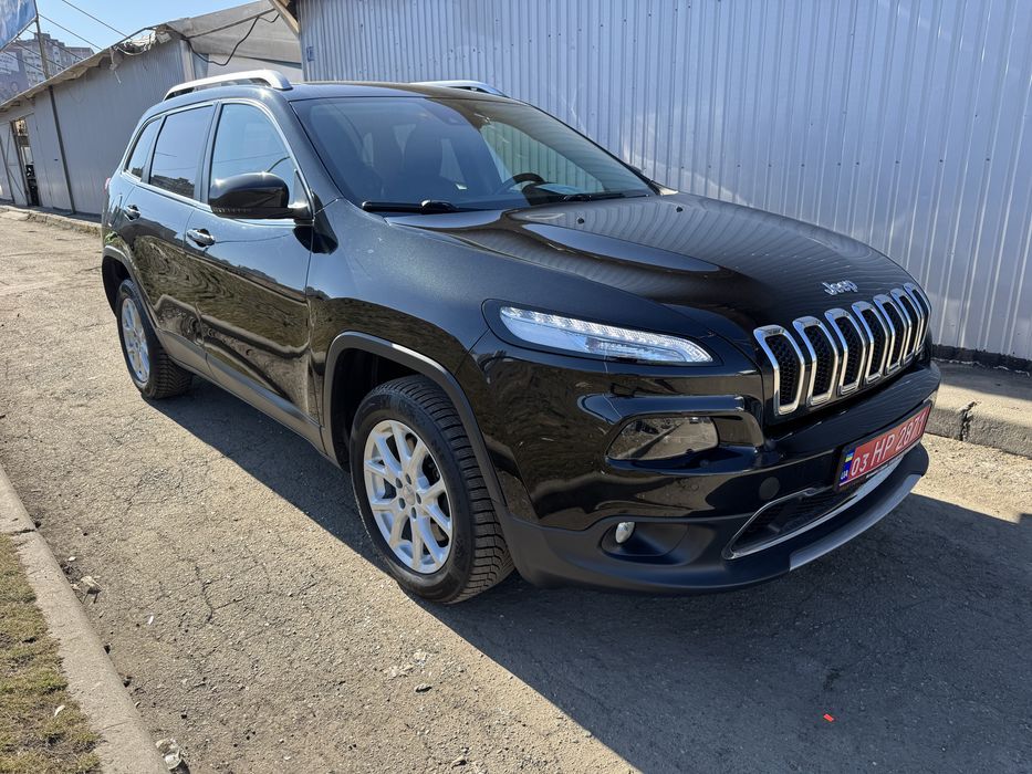 Jeep Cherokee 2.2 d 4*4 з Швейцарії