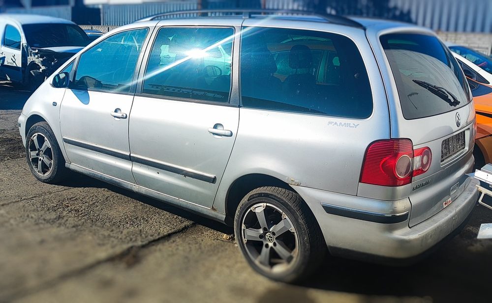 Volkswagen Sharan maska