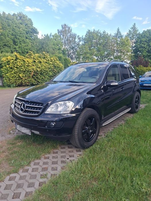Mercedes-Benz ML W164