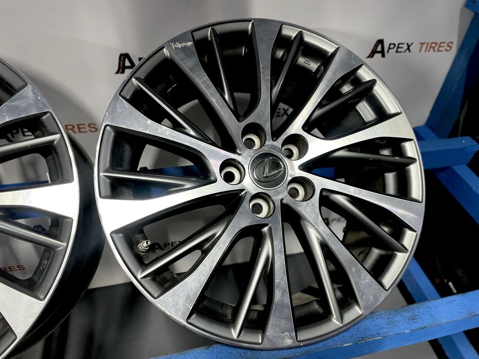 Продам комплект оригінальних дисків Lexus 5/114.3 R18 9j et45