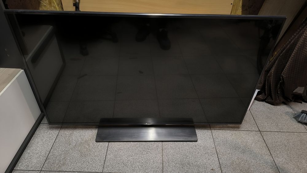 TV LG 50LF652V uszkodzone podświetlenie matrycy