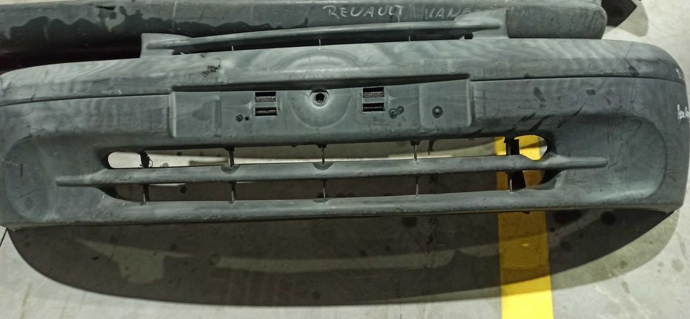 Parachoques Renault Kangoo