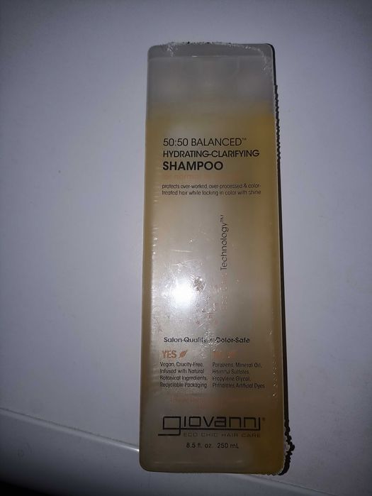 Зволожувальний  шампунь Giovanni