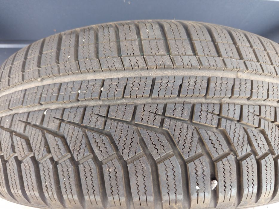 Opony zimowe Hankook 205/55/17  7mm