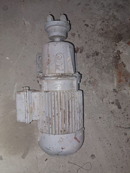 Motoredutor BAUER 0.75 KW. Silnik,  przekładnia