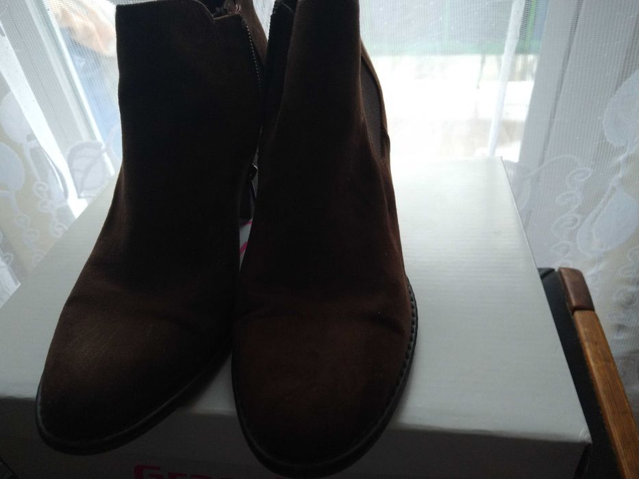 Botki,      szablety