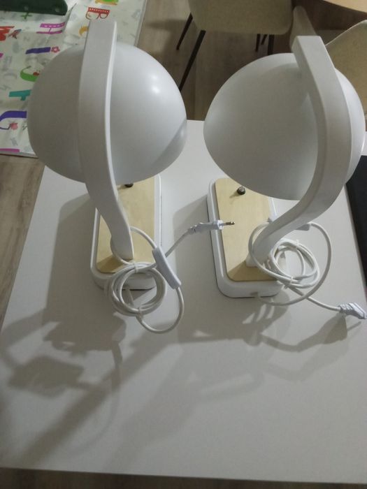 Candeeiros com lâmpadas led