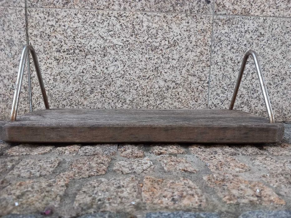 Assento de madeira para baloiço