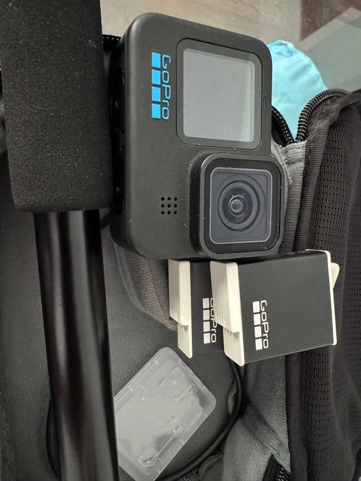 Kamera GoPro Hero 11 + dwie baterie enduro , 3 karty sd , ładowarka