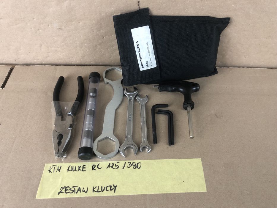 KTM DUKE RC 125 / 390 Zestaw Kluczy Klucz Serwisowych