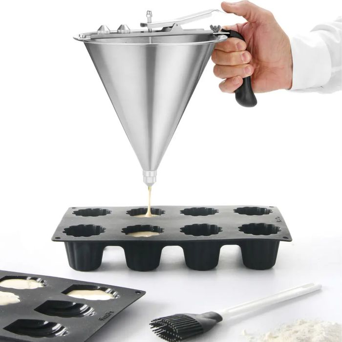 Dozownik pistolet stalowy do sosów i kremów - hendi 551806