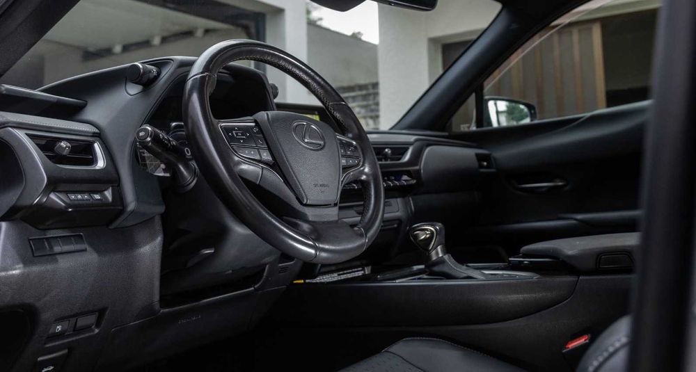 Lexus UX 250h Special edition(LCA) 55000kms