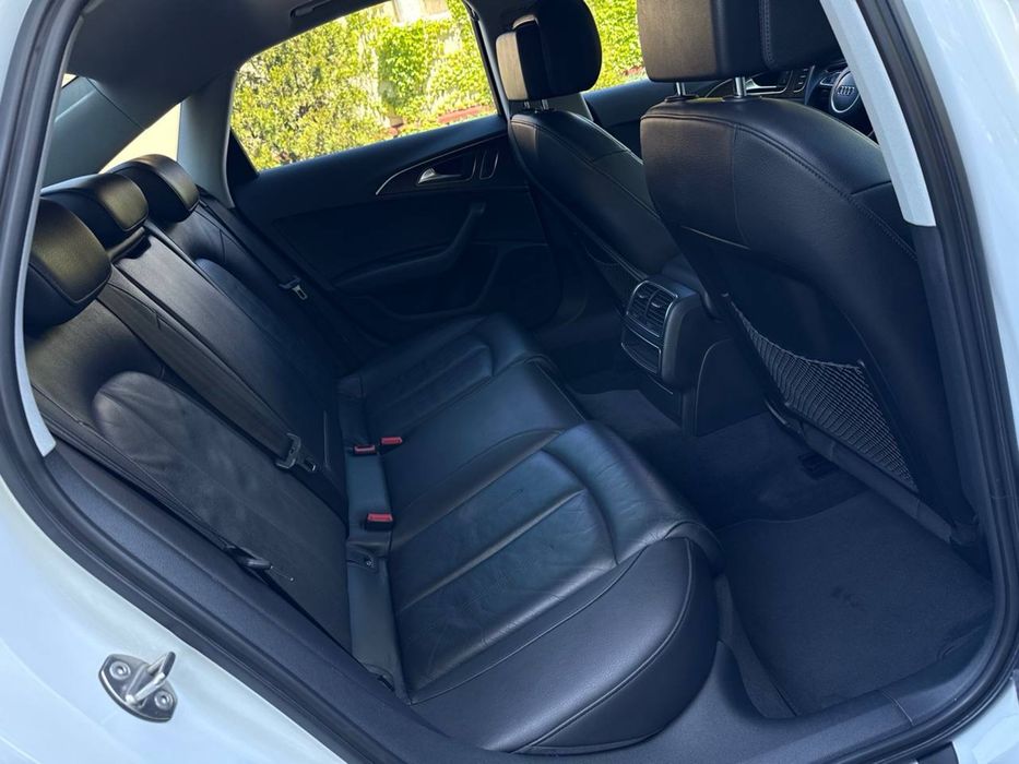 Продам Audi A6/C7 2014 года