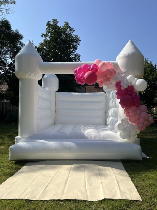 Biały Dmuchany Zamek, Bubble House, Kula Balonowa wynajem