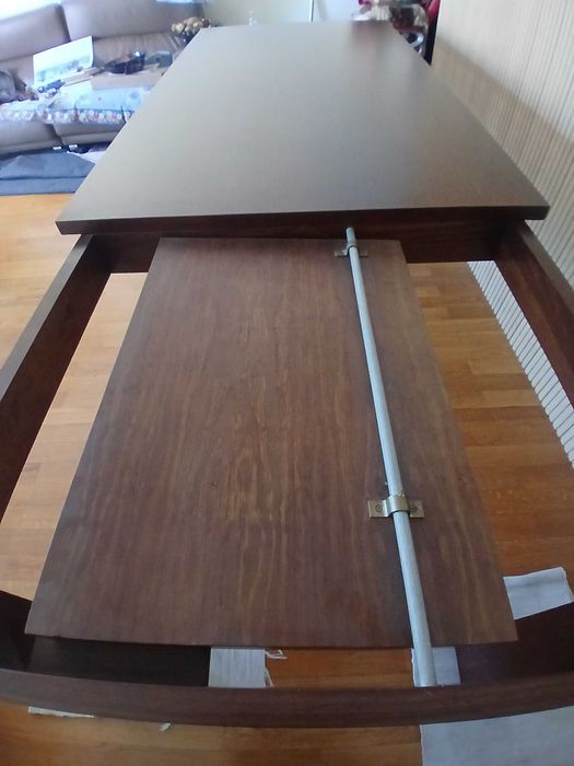 Mesa como nova para a sala