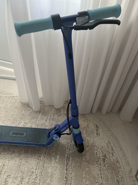 Електросамокат Ninebot by Segway E8