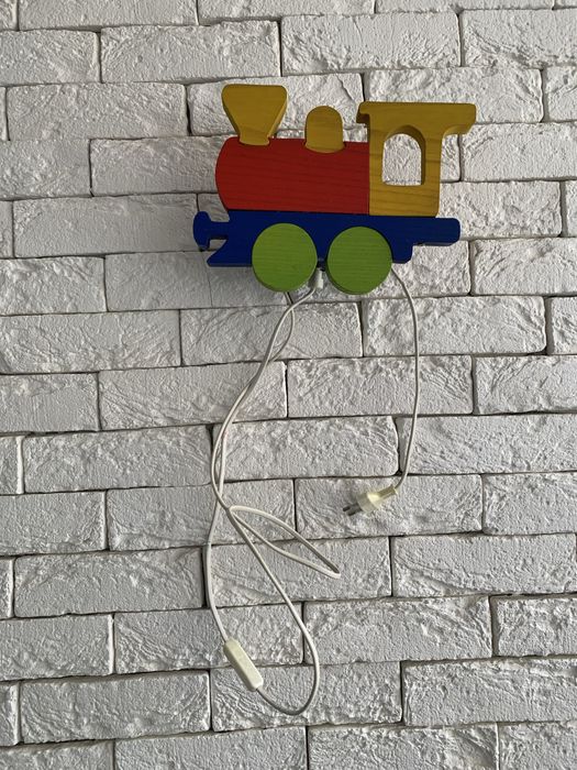 Люстра та бра паравозик б/у