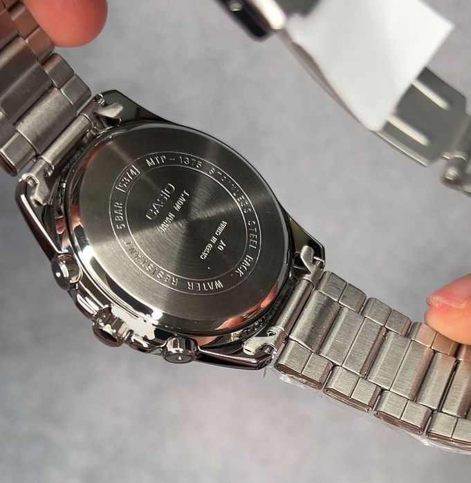 Casio MTP-1375D-1A — стильний чоловічий годинник, оригінал