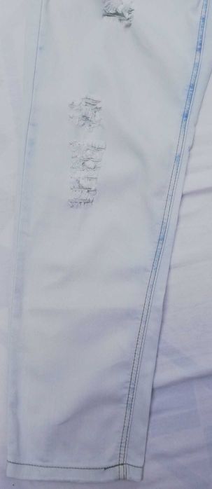 Spodnie jeansowe Cropp - rozmiar 38/40