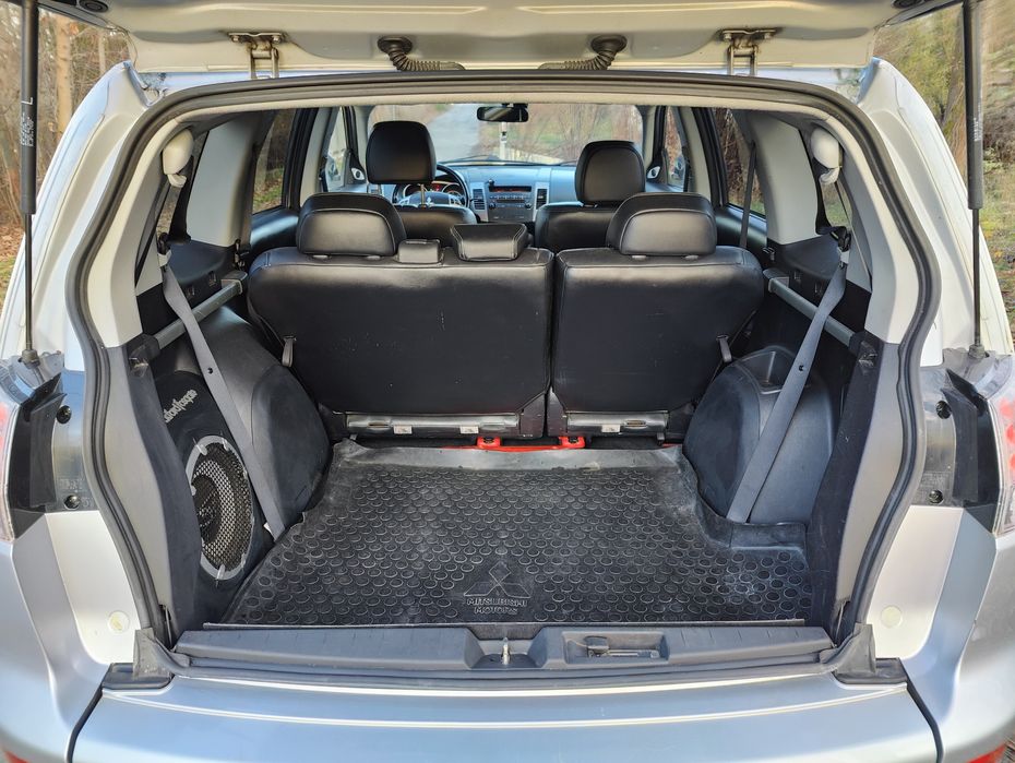 Mitsubishi Outlander XL 2.0D 4×4 7 місць 2007 рік для ЗСУ та