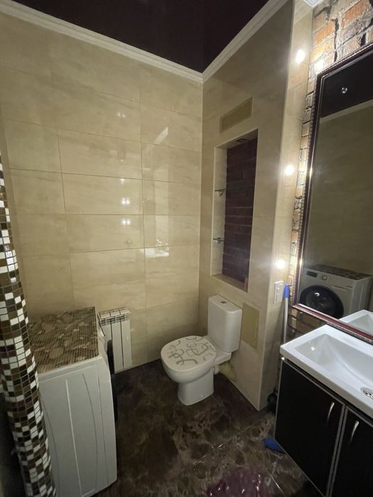 Здам 1-к студію в центрі соцміста,тепла підлога!