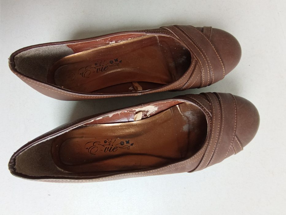 "E-vie" - baleriny w czekoladowym brązie - r.38