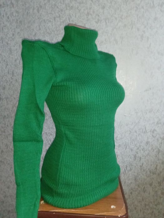 Нові теплі жіночі гольфи