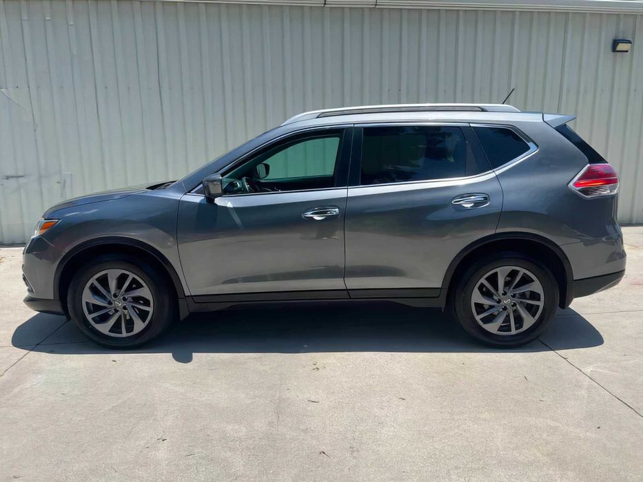 Nissan Rogue SL      2016