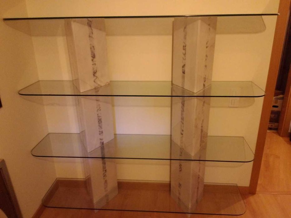 Ou melhor oferta. Estante vidro e marmore