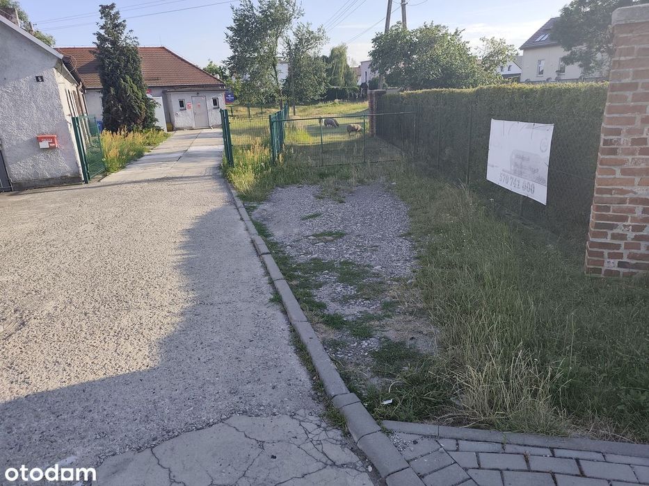 Działka budowlana centrum Jemielnicy - obok poczty - Usługi