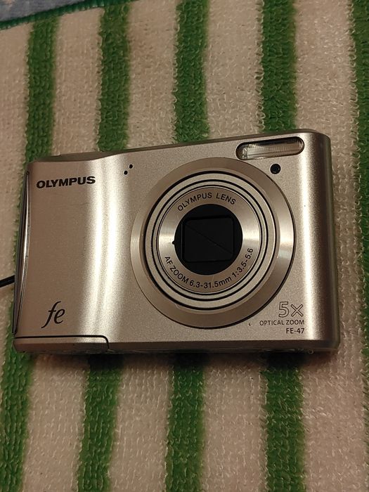 Продам фотокамера Olympus fe-47