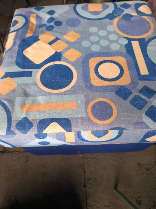 sprzedam umywalkę i pufy