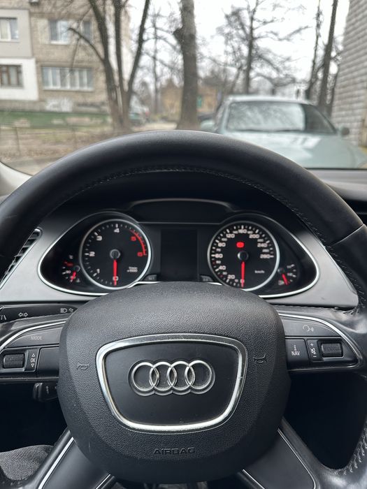Продам Audi A4B8 (FL) Терміново!