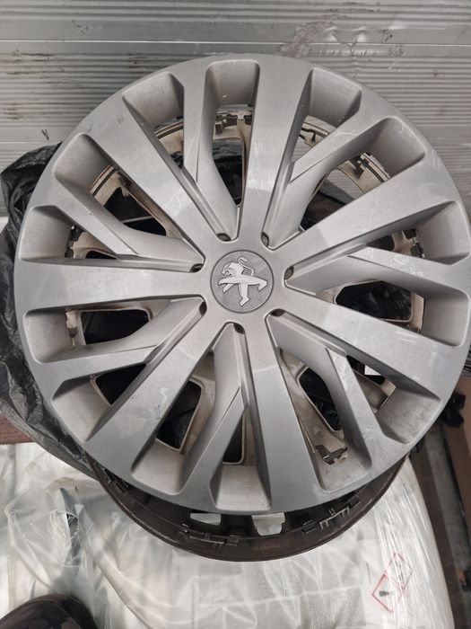 Колпаки на  PEUGEOT R16