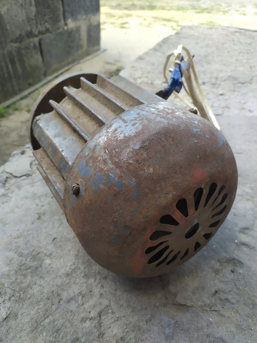 Продам Электродвигатель