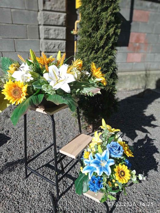 Красиві екібани зу штучних квітів