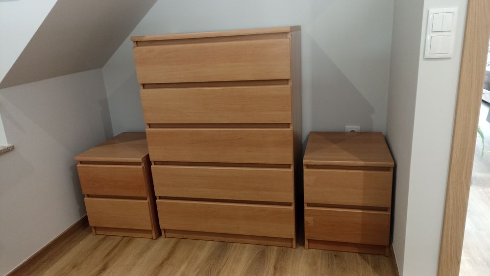 Cómoda e duas mesinhas de cabeceira - Melhor oferta