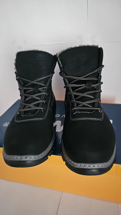 Buty nowe męskie zimowe modne rozmiar 43