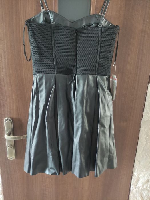 Sukienka czarna 38 DeFacto