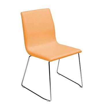 Cadeira Camélia, para produção.