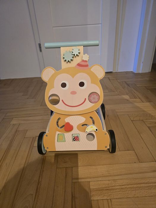 Pchacz jeździk dla dziecka