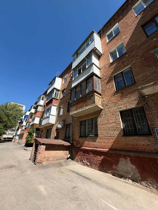 2к вторинка Виставка пр.Миру 44м2
