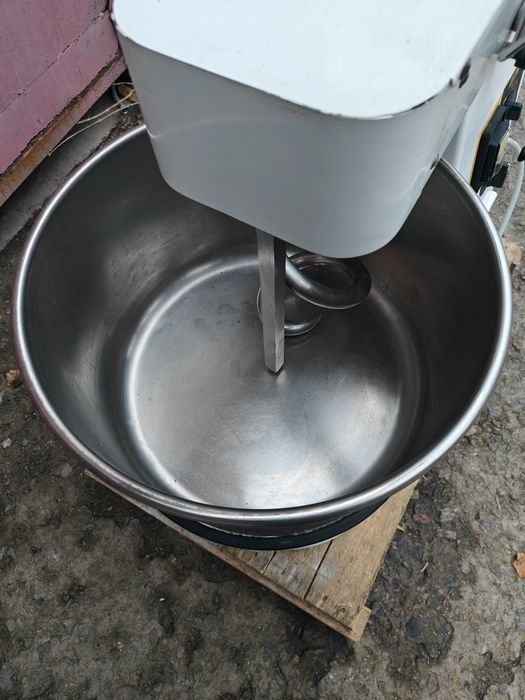 Тістоміс планетарний міксер на 10,20,30 л бу